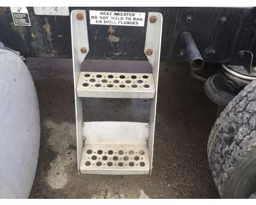 Kenworth W900B Step (Fuel Tank, Fairing)