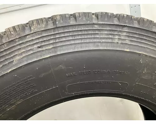 Kenworth W900B Tires
