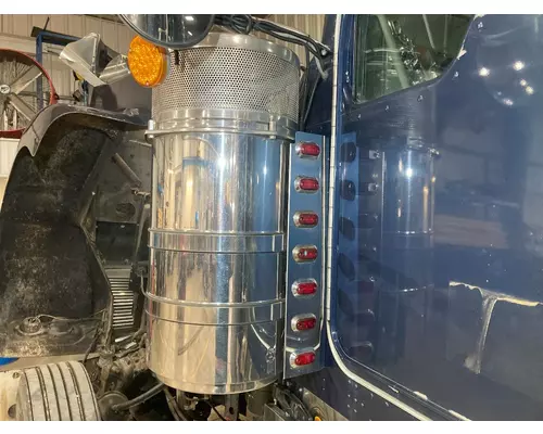 Kenworth W900L Air Cleaner