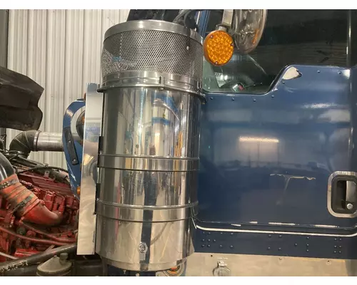 Kenworth W900L Air Cleaner