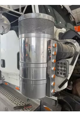 Kenworth W900L Air Cleaner
