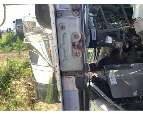 Kenworth W900L Body, Misc. Parts