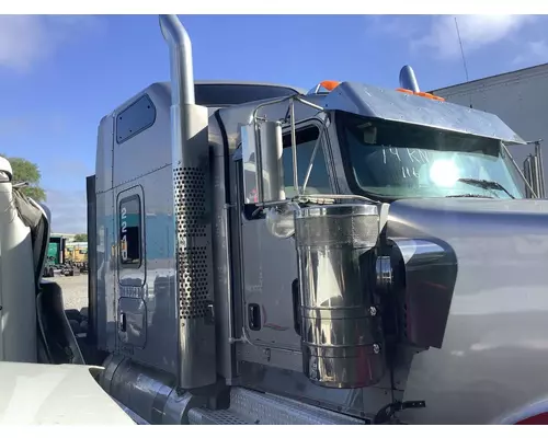 Kenworth W900L Cab Assembly