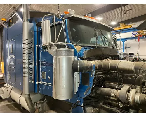 Kenworth W900L Cab Assembly