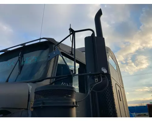 Kenworth W900L Cab Assembly