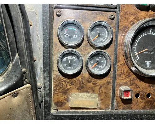 Kenworth W900L Dash Assembly