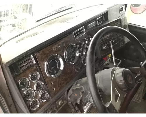 Kenworth W900L Dash Assembly