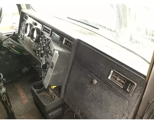 Kenworth W900L Dash Assembly