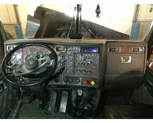 Kenworth W900L Dash Assembly