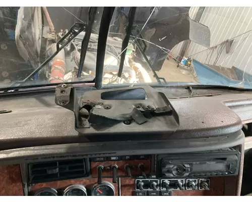 Kenworth W900L Dash Assembly