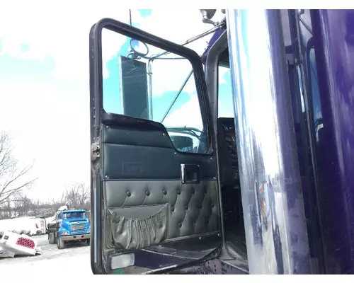 Kenworth W900L Door Assembly, Front