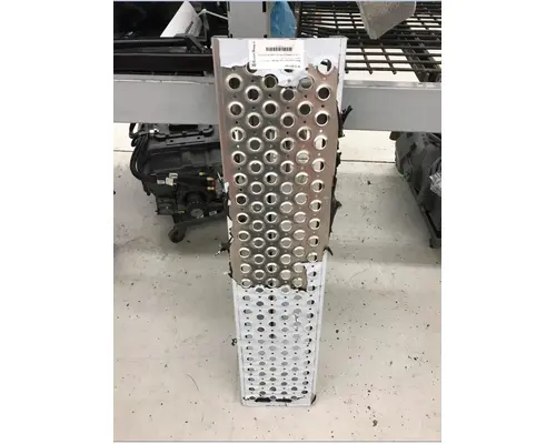 Kenworth W900L Engine Brackets, Misc.