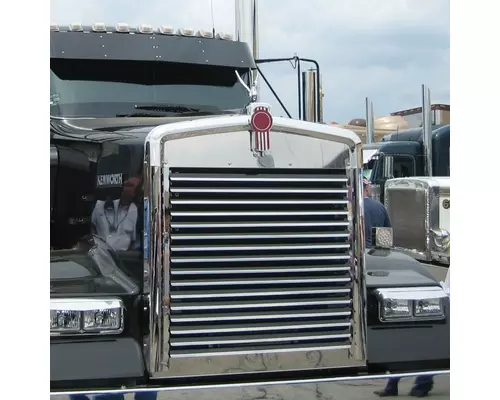 Kenworth W900L Grille