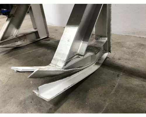Kenworth W900L Headache Rack