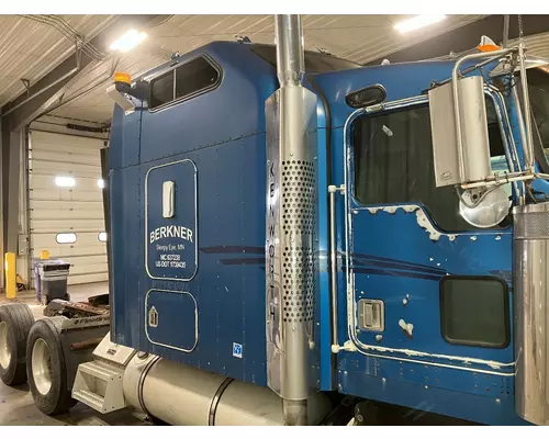 Kenworth W900L Sleeper