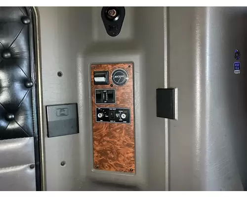 Kenworth W900L Sleeper