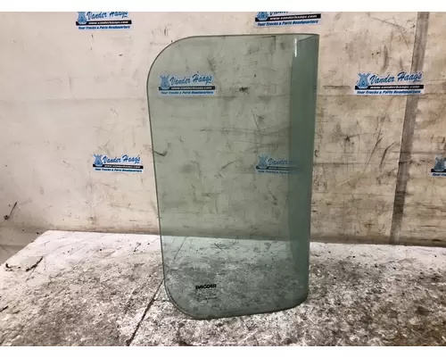 Kenworth W900S Back Glass