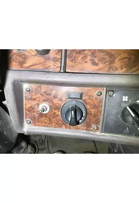 Kenworth W900S Dash Assembly