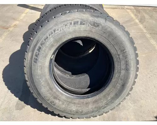 Kenworth W900S Tires