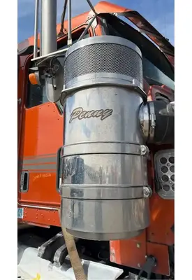 Kenworth W900 Air Cleaner