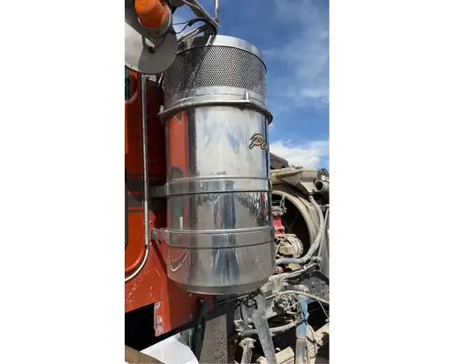 Kenworth W900 Air Cleaner