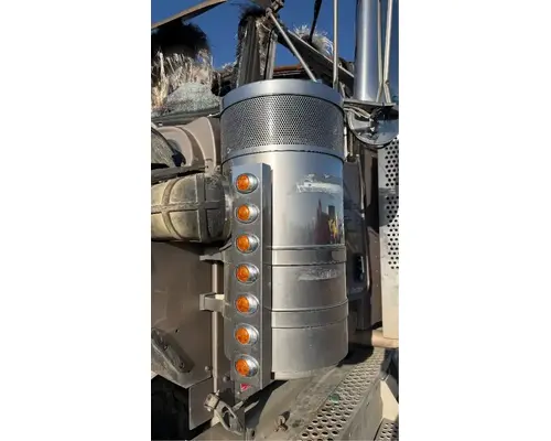 Kenworth W900 Air Cleaner