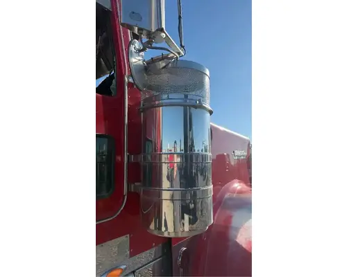 Kenworth W900 Air Cleaner