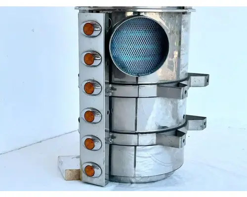 Kenworth W900 Air Cleaner