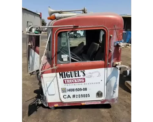 Kenworth W900 Cab