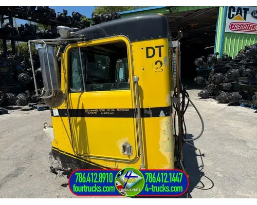 Kenworth W900 Cab