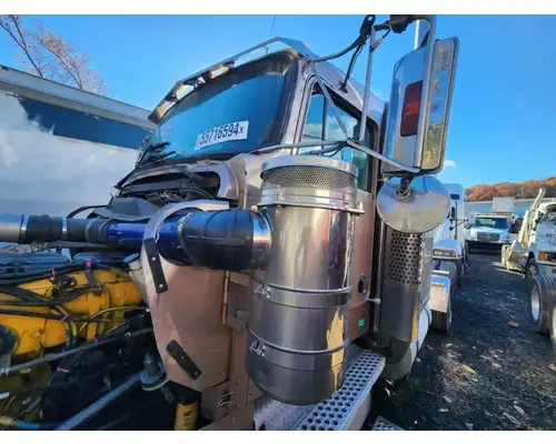 Kenworth W900 Cab