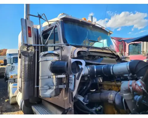 Kenworth W900 Cab