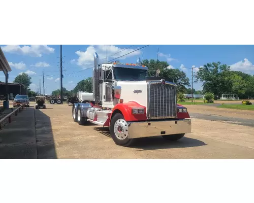 Kenworth W900 Complete Vehicle