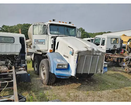 Complete Vehicle KENWORTH W900 Truck Salvage International Inc