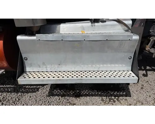 Kenworth W900 DPF (Diesel Particulate Filter)