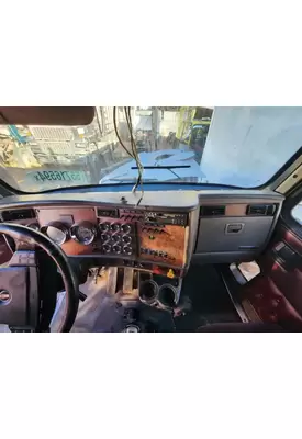 Kenworth W900 Dash Assembly