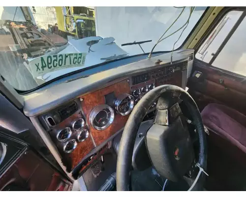 Kenworth W900 Dash Assembly