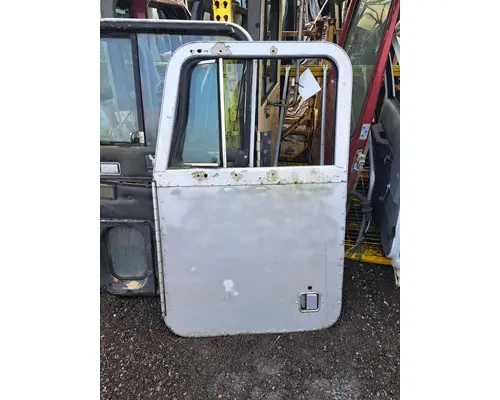 Door Assembly, Front KENWORTH W900 Truck Salvage International Inc