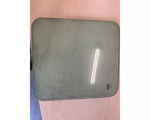 Door Glass, Front KENWORTH W900 Payless Truck Parts