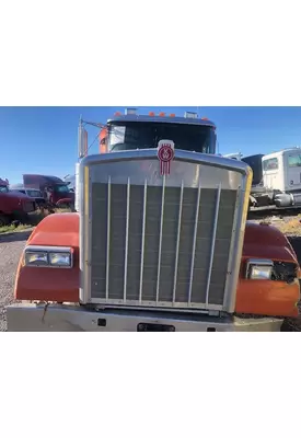 Kenworth W900 Grille