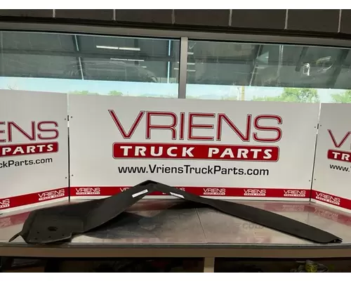 Inner Fender KENWORTH W900 Vriens Truck Parts