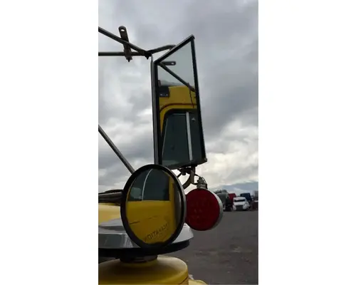 Kenworth W900 Mirror (Side View)