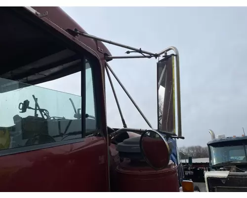 Kenworth W900 Mirror (Side View)