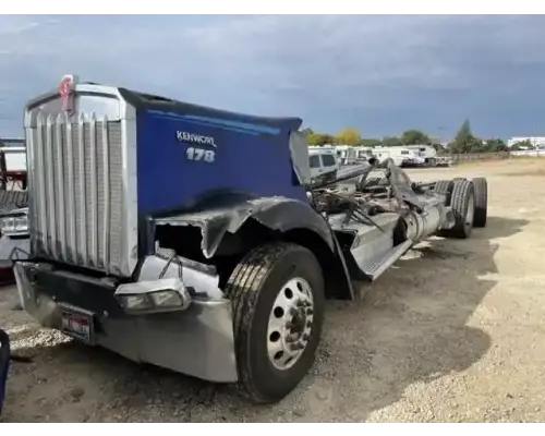 Kenworth W900 Miscellaneous Parts