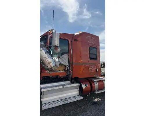 Sleeper Kenworth W900 Holst Truck Parts