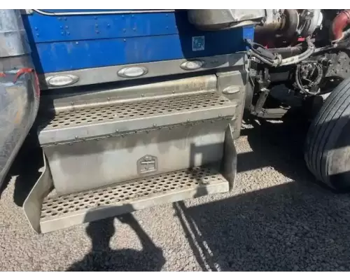 Kenworth W900 Tool Box