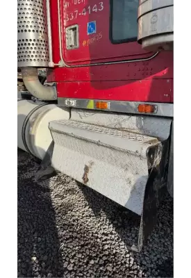 Kenworth W900 Tool Box