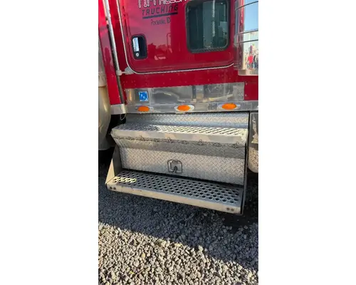 Kenworth W900 Tool Box