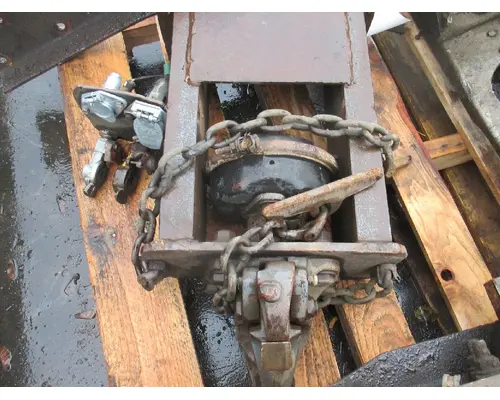 Trailer Hitch KENWORTH W900 LKQ Wholesale Truck Parts