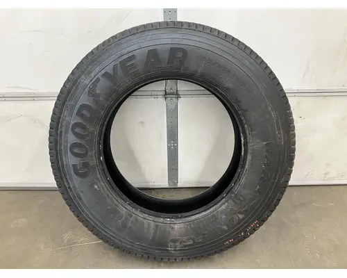 Tires Kenworth W900B Vander Haags Inc Sp